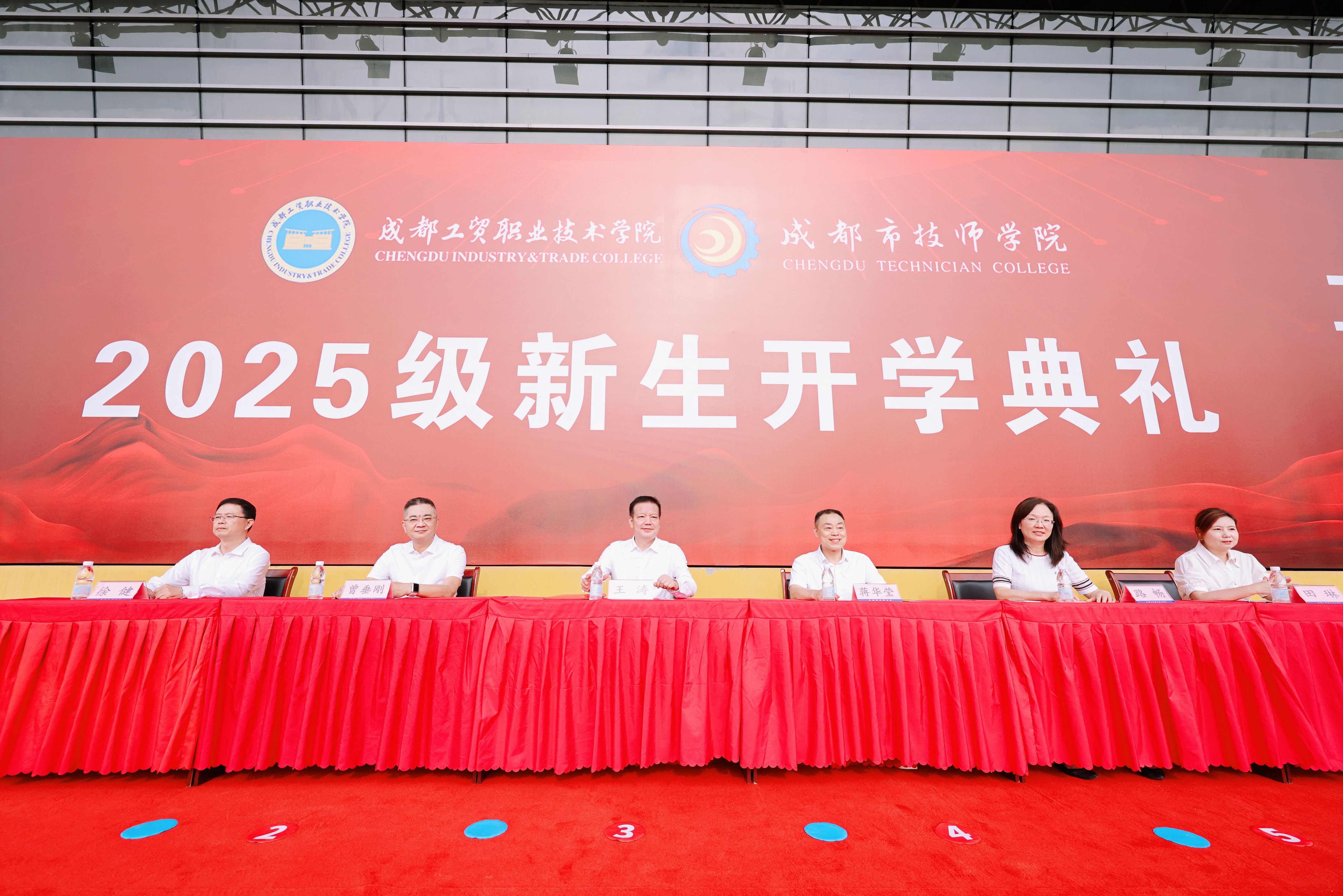 0B4A4083.jpg 0B4A4083.jpg